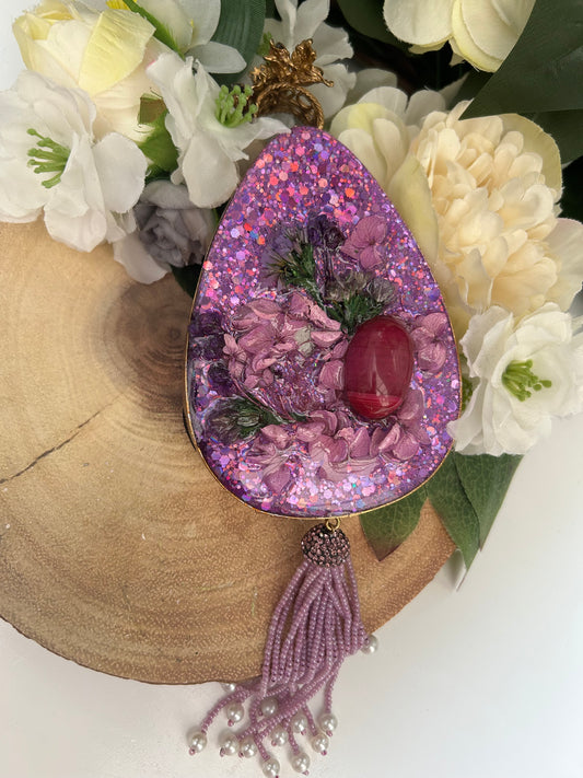 Resin clutch